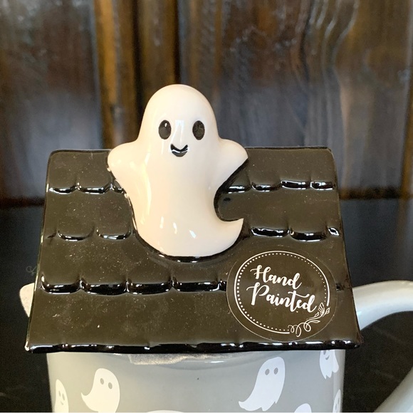 Flying Ghosts Haunted House Figural Topper Mug - Picture 2 of 11